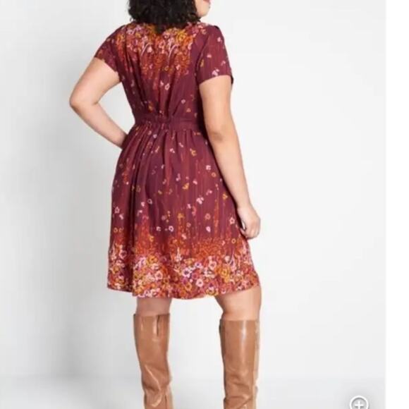 ModCloth Lively Identity Burgundy Floral Short Sleeve Mini Dress Size L NEW - Picture 2 of 13